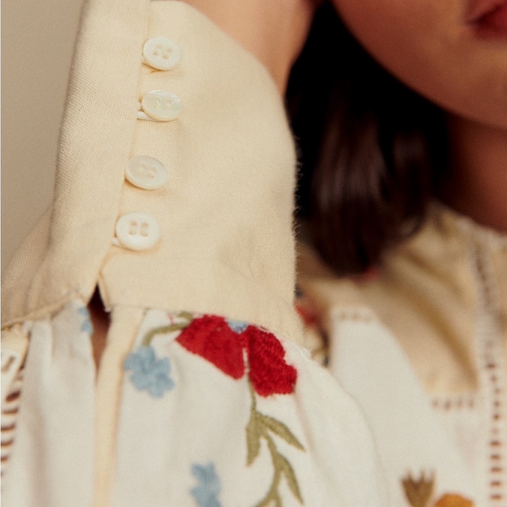 Sezane Flaminette Embroidered Floral Boxy Blouse - Picture 3 of 10